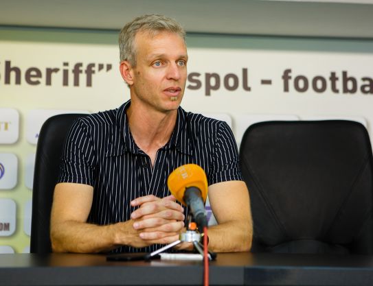 Bruno Irles: "Este es el peor inicio del campeonato  que  podría ser"