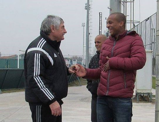Ancien joueur du FC Sheriff Fred Nelson