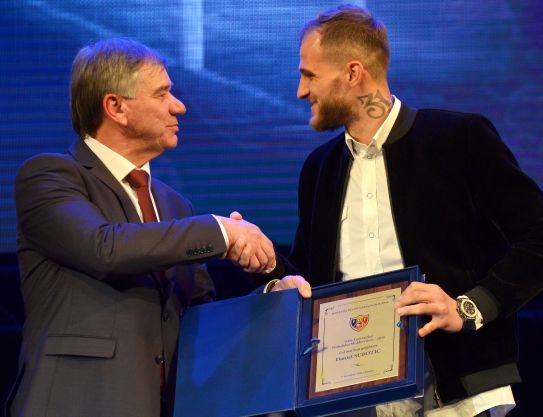 Los mejores recibieron premios