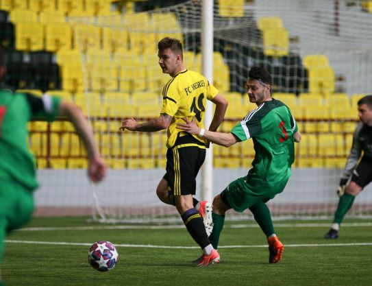 Hermoso gol de Nikita Koval