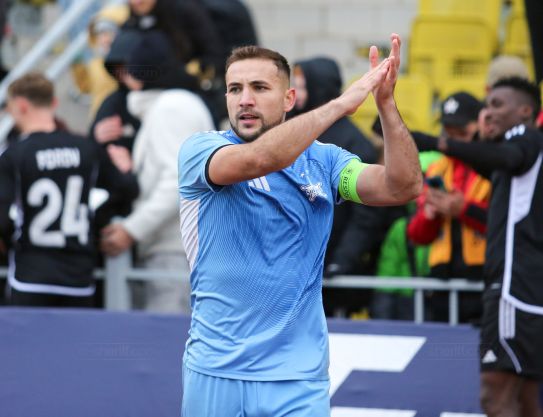 Gracias, Victor Straistari